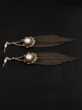 Load image into Gallery viewer, Pearl Earrings
