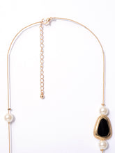 Load image into Gallery viewer, Pearl Necklace
