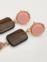 Load image into Gallery viewer, Multi Toned Earrings
