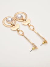 Load image into Gallery viewer, Metallic Earrings
