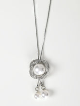 Load image into Gallery viewer, Pearl Necklace
