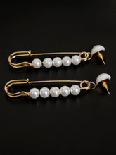 Load image into Gallery viewer, Pearl Finished Earrings
