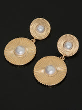 Load image into Gallery viewer, Circular Pearl Earrings
