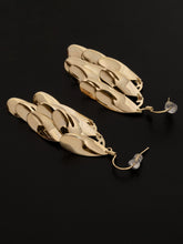 Load image into Gallery viewer, Metallic Leaves Earrings
